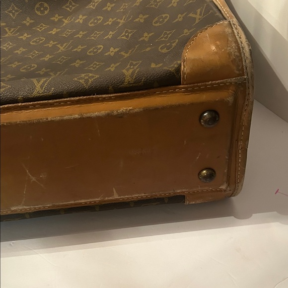 Louis Vuitton Brown Monogram Travel Case - Picture 8 of 11